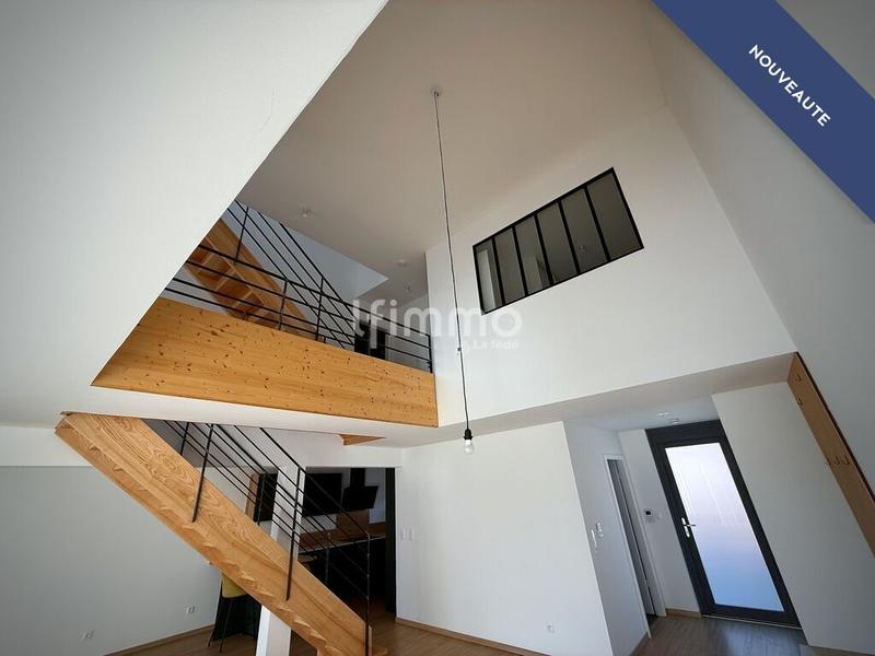 Loft - 121 m² - 5 pièces