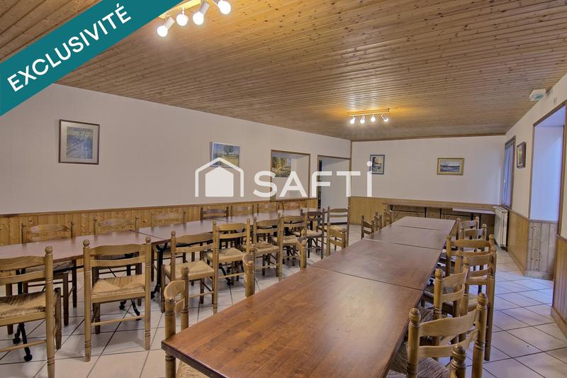 Local commercial - 147 m² - 4 pièces