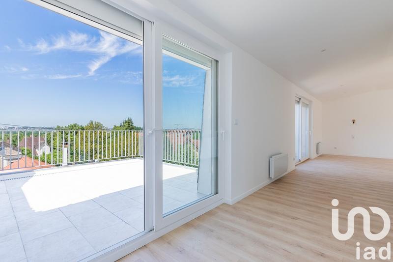 Maison - 216 m² - 7 pièces