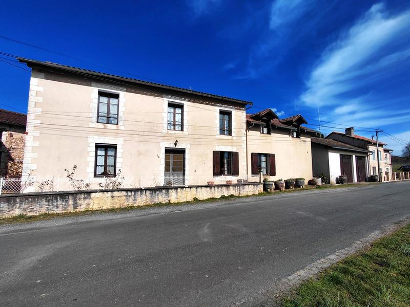 Maison - 160 m² - 5 pièces