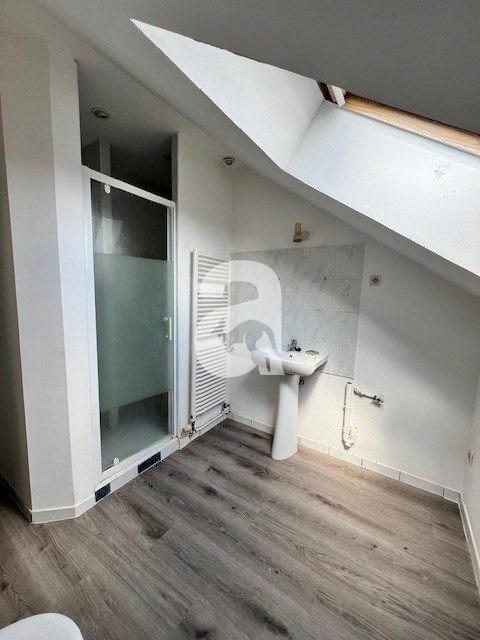 Appartement - 99 m² - 5 pièces
