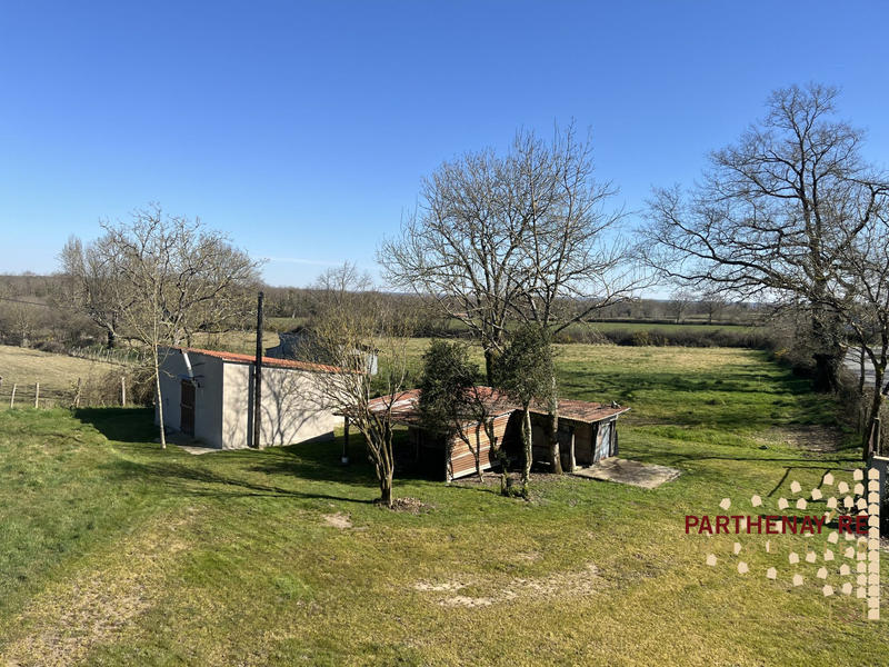 Maison - 99 m² - 6 pièces