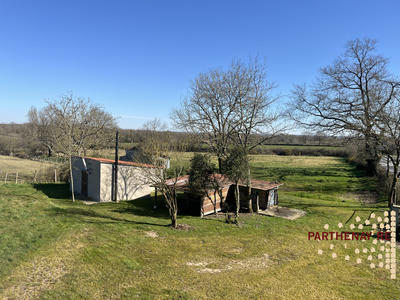 Maison - 99 m² - 6 pièces