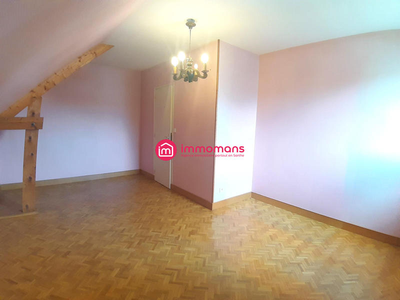 Maison - 180 m² - 8 pièces