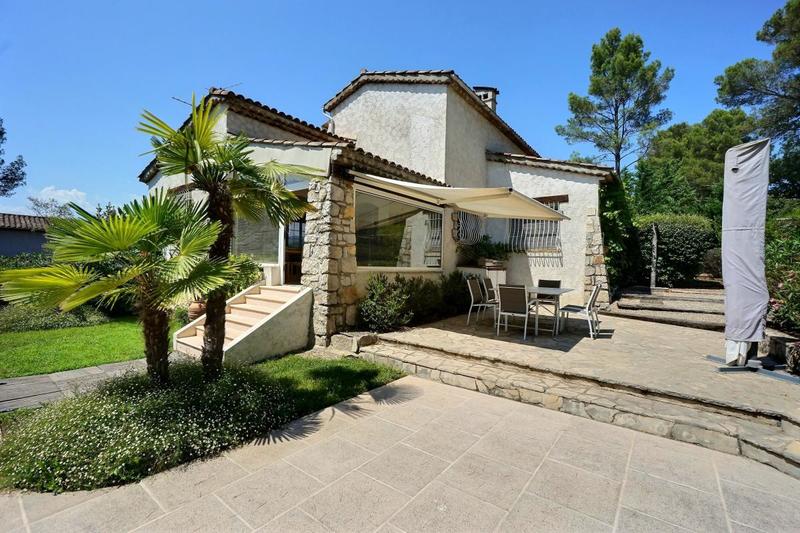 Maison - 150 m² - 4 pièces