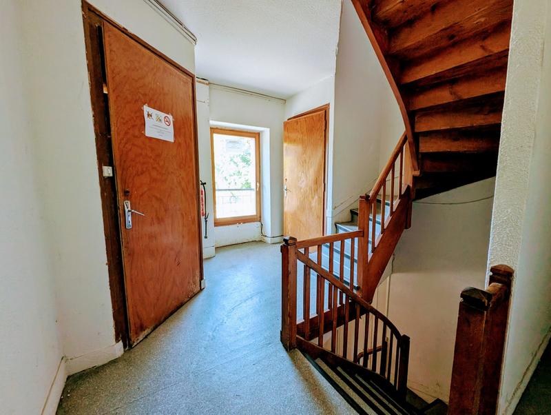 Appartement - 256 m² - 10 pièces