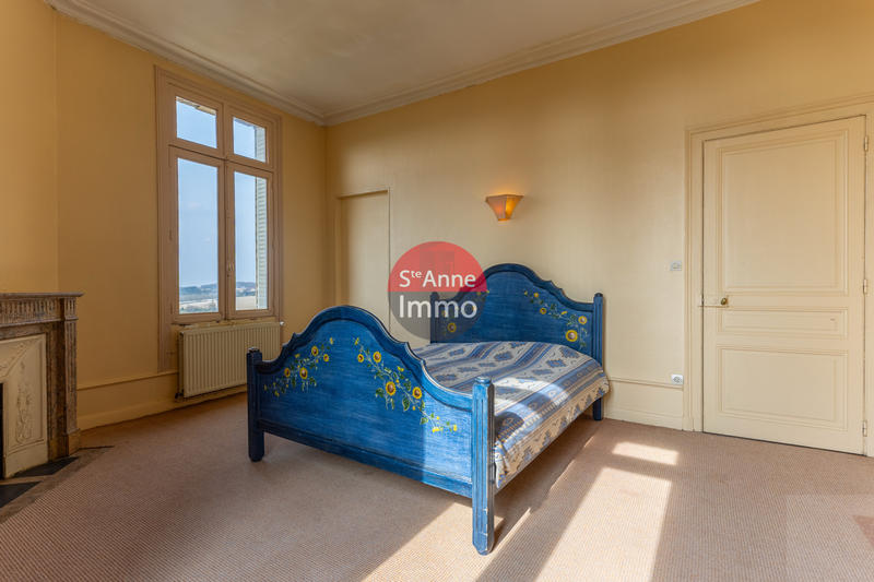 Maison - 357 m² - 8 pièces