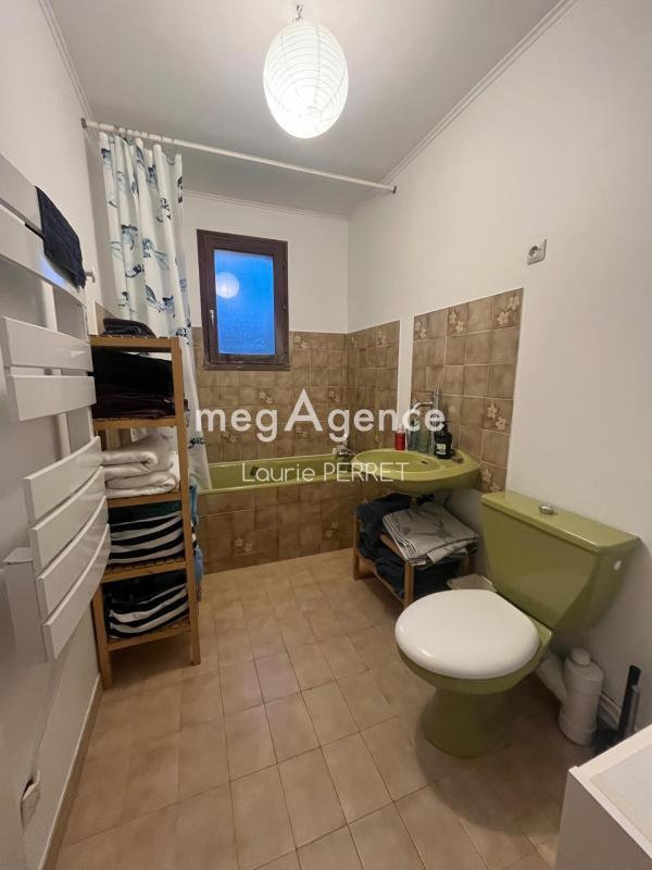 Maison traditionnelle - 144 m² - 7 pièces