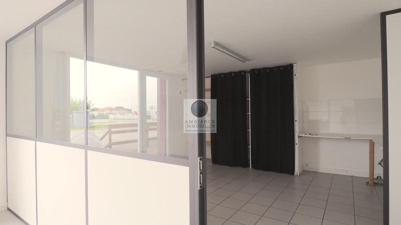 Local commercial - 77 m²