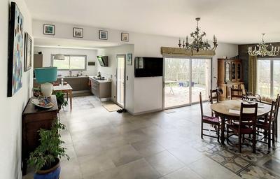 Maison d'architecte - 220 m² - 7 pièces