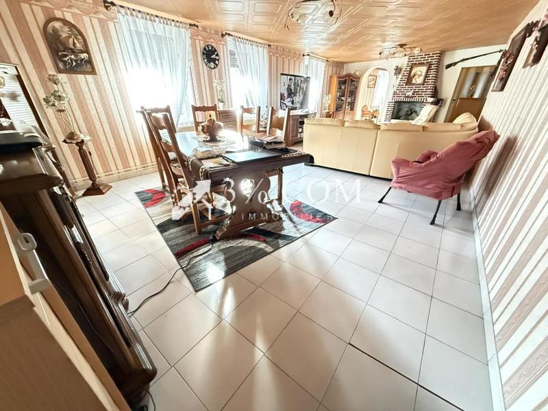 Maison - 102 m² - 4 pièces