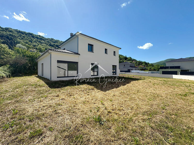 Villa - 164 m² - 5 pièces