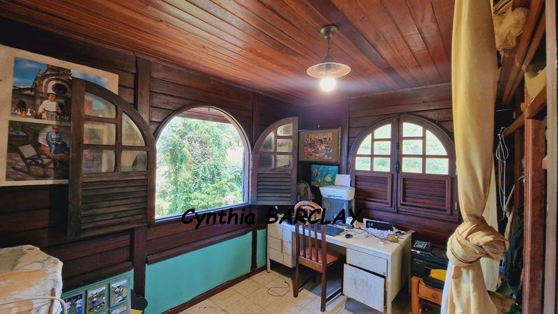 Maison - 186 m² - 8 pièces