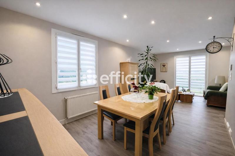 Maison - 80 m² - 4 pièces