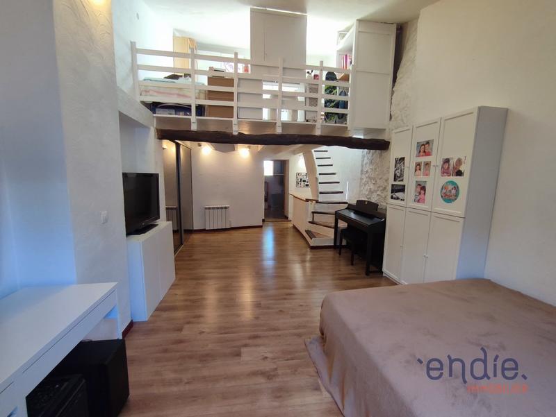 Appartement - 81 m² - 3 pièces