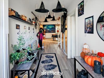 Pavillon - 191 m² - 7 pièces