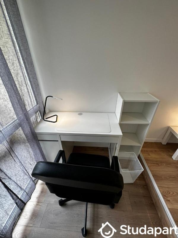Chambre - 11 m² - 1 pièce