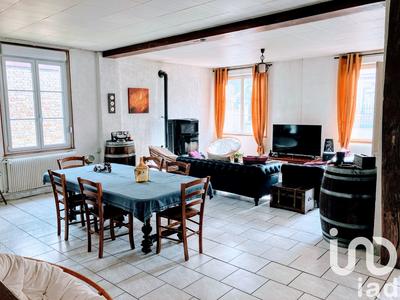 Maison - 220 m² - 8 pièces