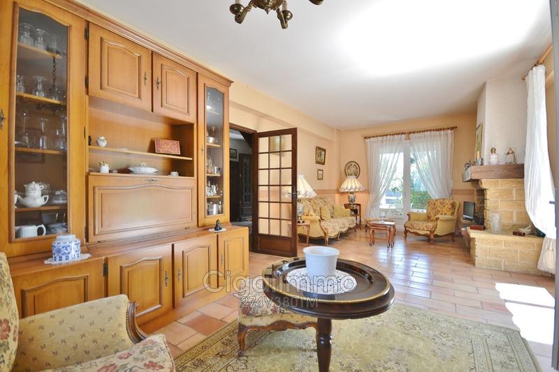 Villa - 151 m² - 6 pièces