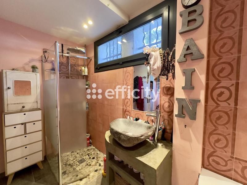 Villa - 267 m² - 11 pièces