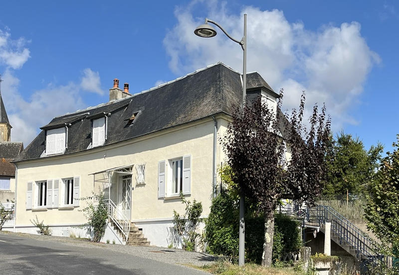 Maison - 122 m² - 6 pièces