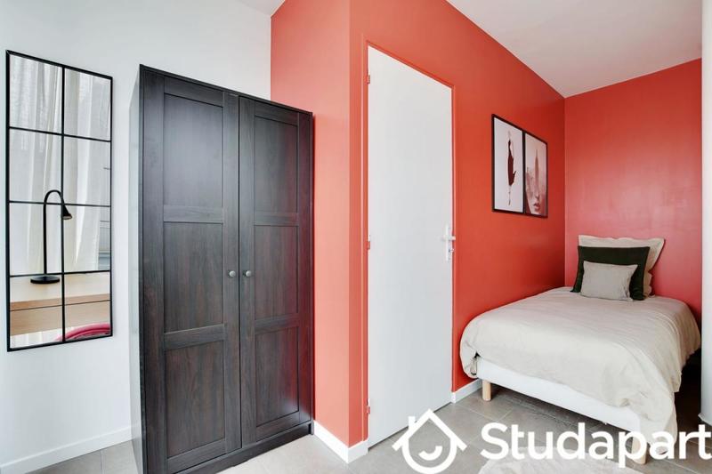 Chambre - 11 m² - 1 pièce