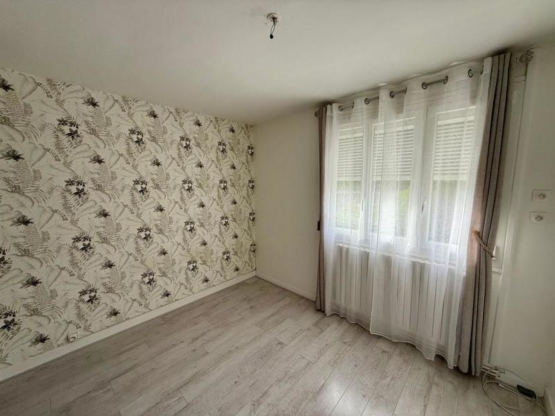 Maison - 90 m² - 6 pièces