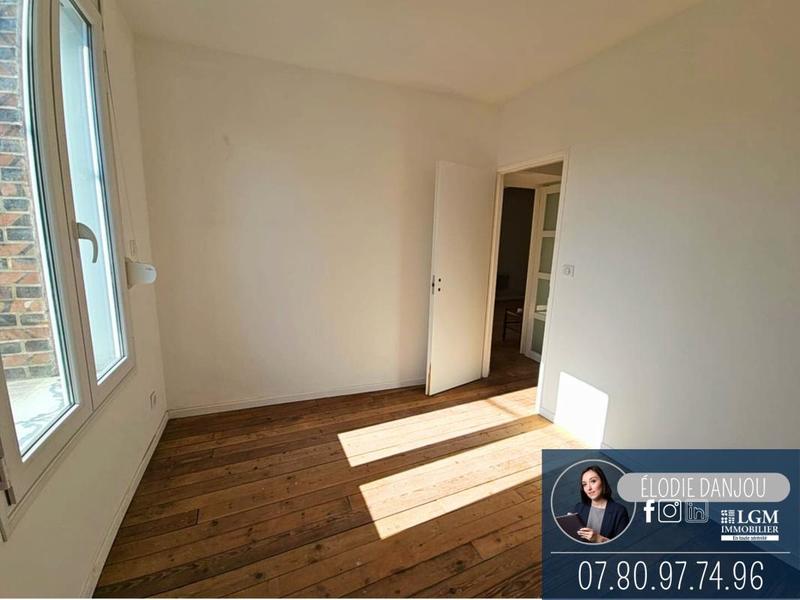 Maison - 210 m² - 10 pièces