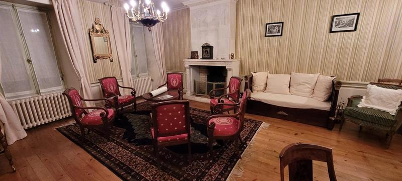 Maison - 203 m² - 10 pièces