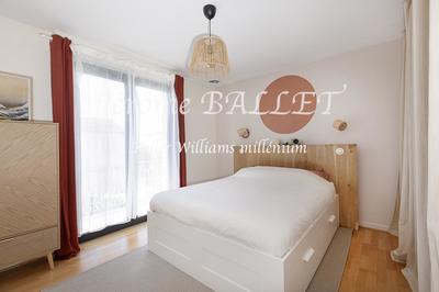 Maison - 180 m² - 6 pièces