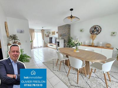 Pavillon - 176 m² - 6 pièces