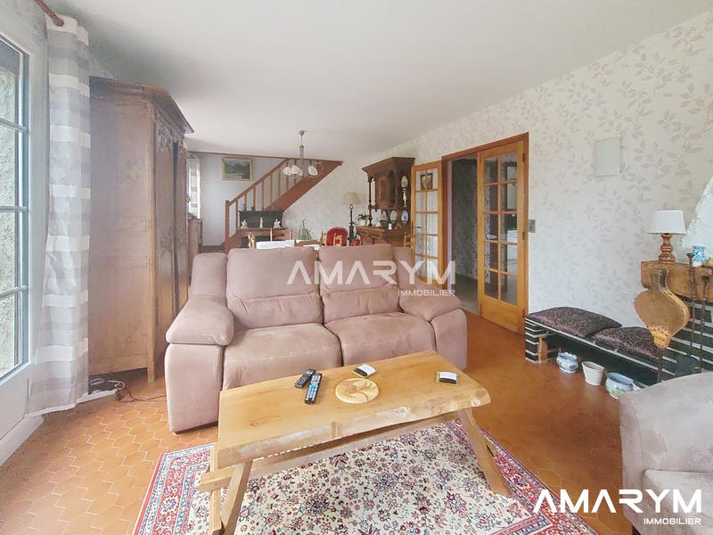 Maison - 180 m² - 6 pièces