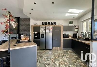 Maison - 171 m² - 5 pièces