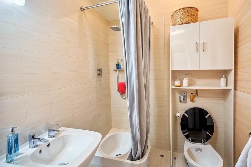 Immeuble - 90 m² - 2 pièces