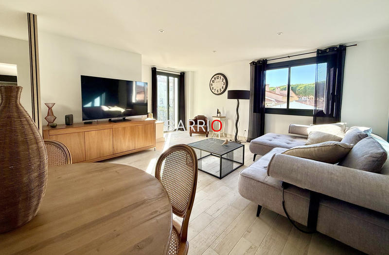 Maison traditionnelle - 138 m² - 5 pièces