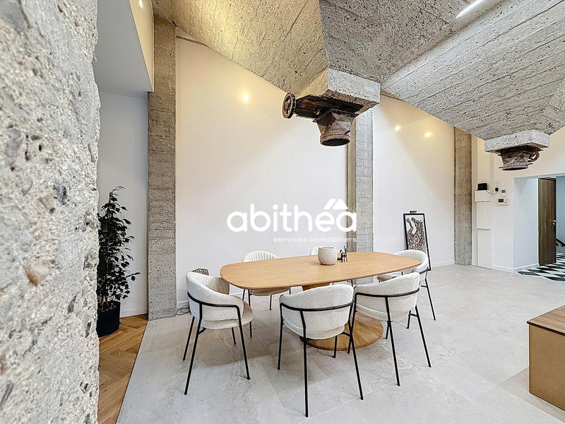 Maison - 151 m² - 5 pièces