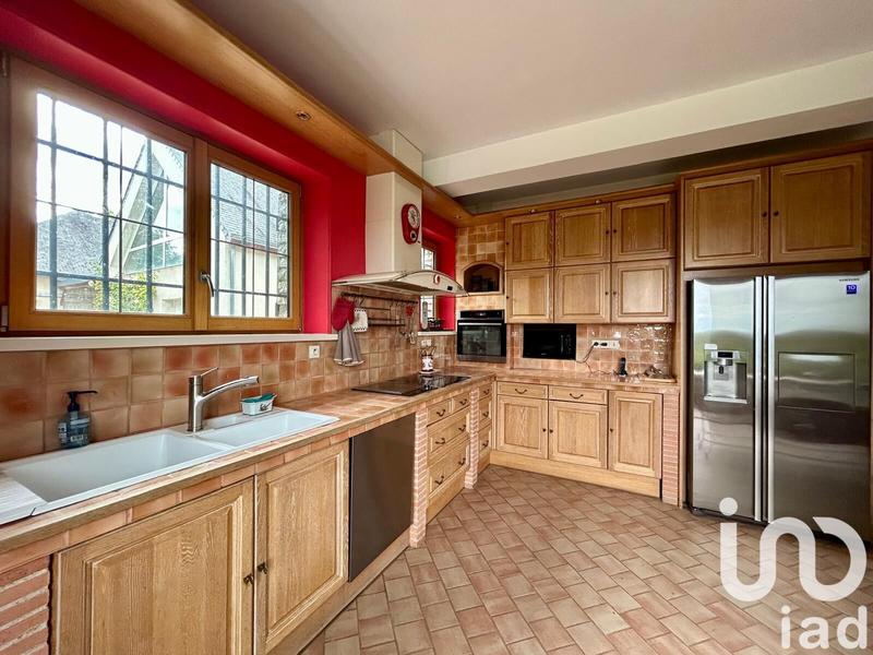 Maison - 360 m² - 10 pièces