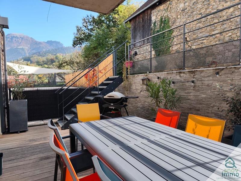 Appartement - 94 m² - 5 pièces