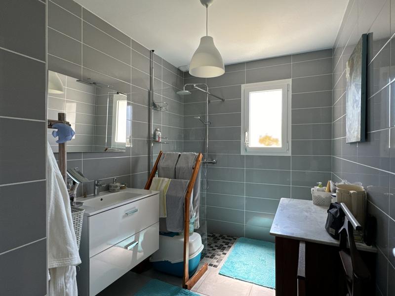 Maison - 93 m² - 5 pièces