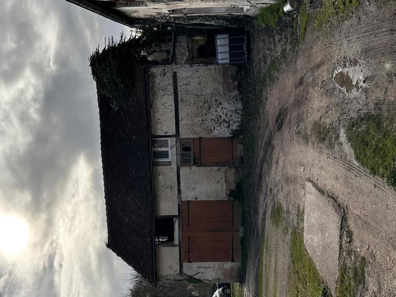 Immeuble - 60 m² - 2 pièces