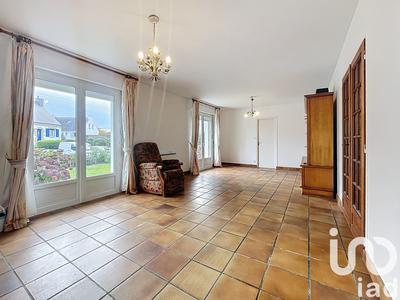 Maison - 175 m² - 12 pièces