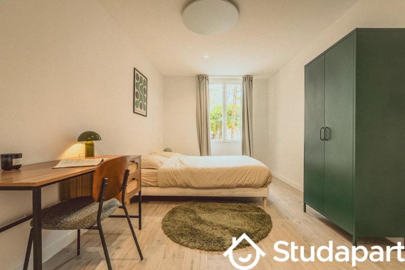 Chambre - 11 m² - 1 pièce