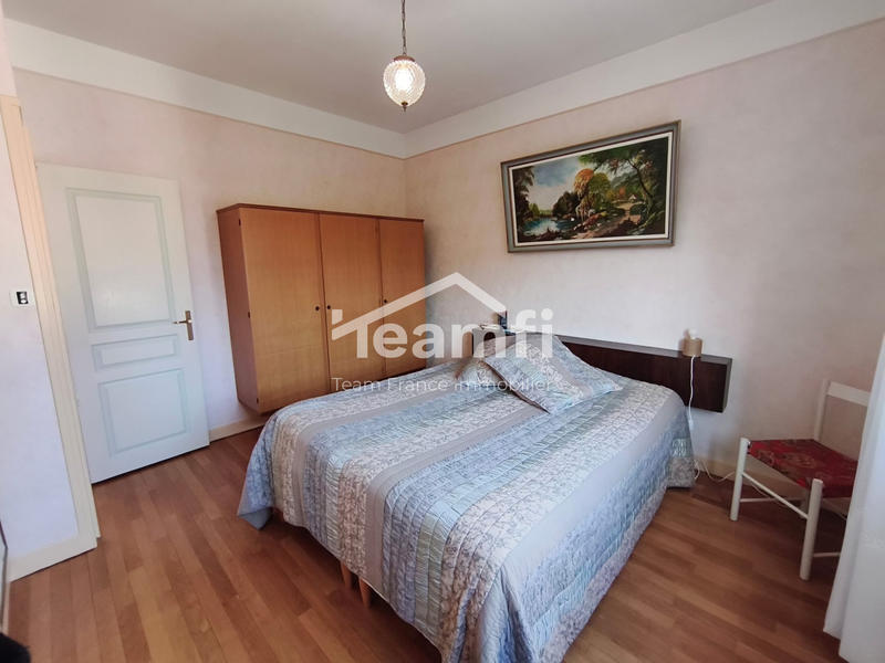 Maison - 180 m² - 5 pièces