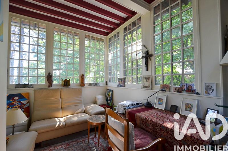 Maison - 180 m² - 8 pièces