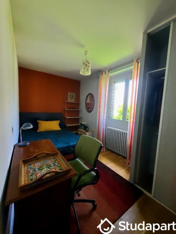 Chambre - 12 m² - 1 pièce