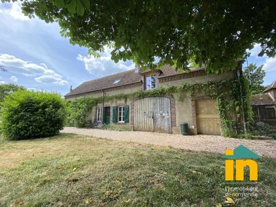 Maison de ville - 255 m² - 11 pièces