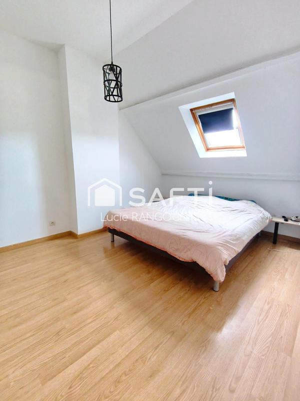 Maison - 93 m² - 5 pièces