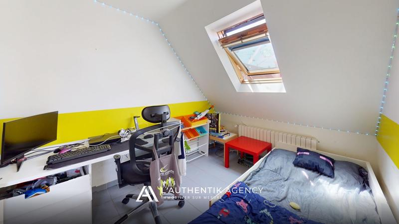 Maison - 95 m² - 5 pièces