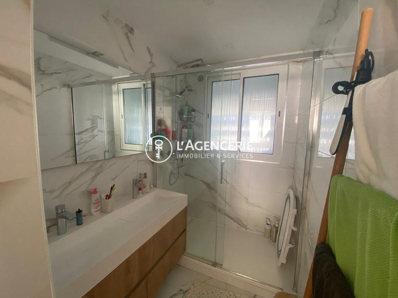 Appartement - 81 m² - 4 pièces