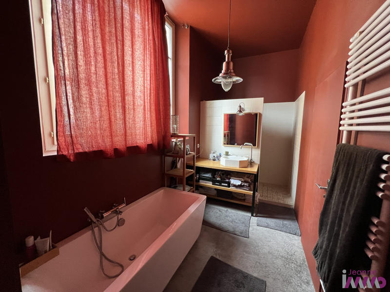 Appartement - 115 m² - 2 pièces